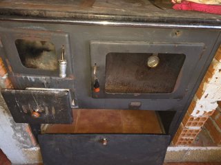 Estufa cocina de leña Prity Negra y Gris