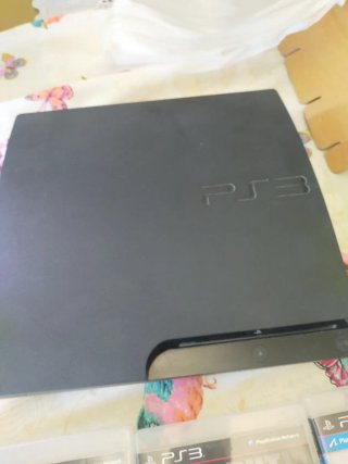 Consola PlayStation 3 Negra + 3 Juegos