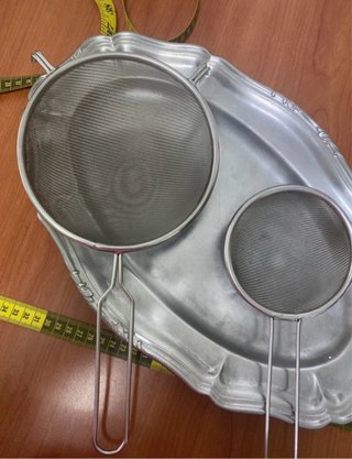 Juego Coladores y Bandeja Metálica