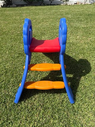 Tobogán infantil de unos 50cms. Como nuevo.
