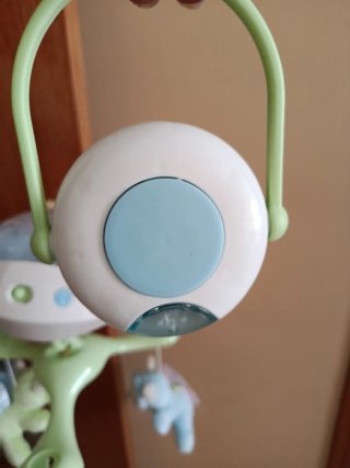 Móvil de cuna musical con peluches
