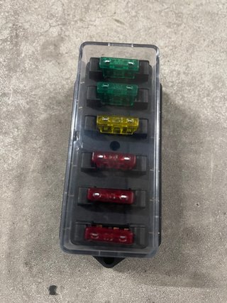Caja portafusibles 6 vías con tapa transparente