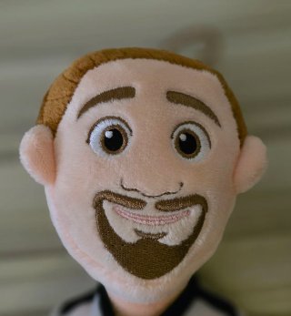 Peluche Oficial Real Madrid – Valverde Nº8 – 25 cm