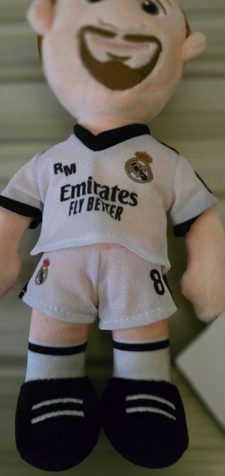 Peluche Oficial Real Madrid – Valverde Nº8 – 25 cm
