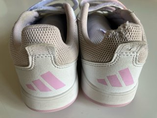 Zapatillas Adidas Talla 35 Rosa y Blanco