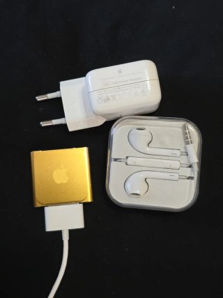 iPod Nano 8GB Dorado + Cargador ( LEER )