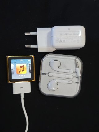 iPod Nano 8GB Dorado + Cargador ( LEER )