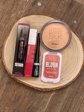 Lote de maquillaje
