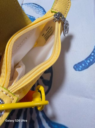 Mini neceser monedero Longchamp amarillo