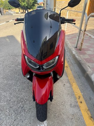 Yamaha Nmax 125 2024 Roja