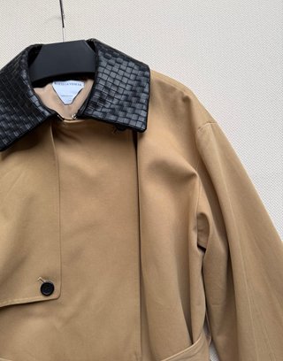 Trench Bottega Veneta colletto pelle intrecciata