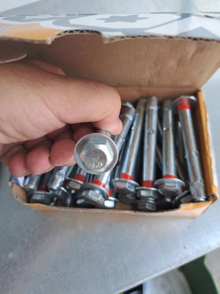 Caja 25 tornillos taco metal 12x100 M10 Perno