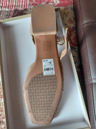 Zapatos piel Latouche visón nuevos. Usados 5 min.