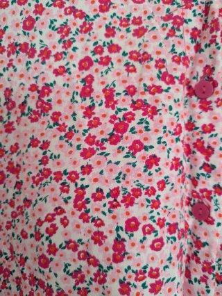 Vestido camisero floral sin mangas