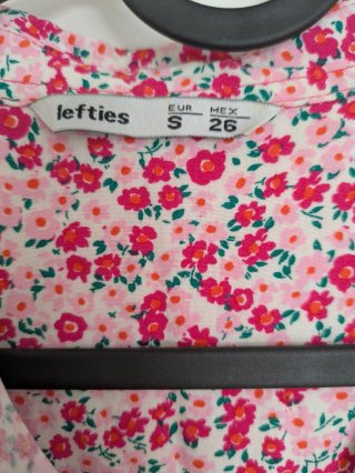 Vestido camisero floral sin mangas