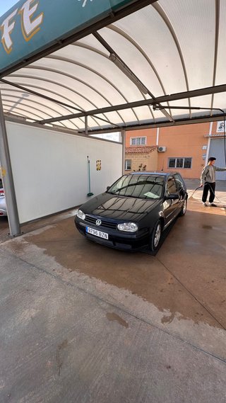 Volkswagen Golf 2003