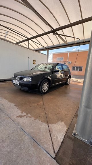 Volkswagen Golf 2003