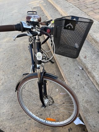 Bici Eléctrica B'Twin Negra
