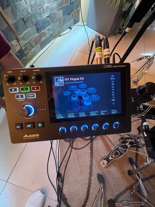 Batería Eléctrica Alesis Strata Core E-Bundle