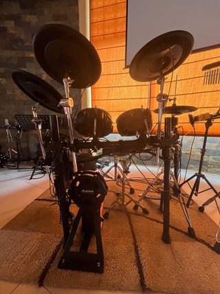 Batería Eléctrica Alesis Strata Core E-Bundle