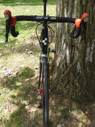 Bicicleta de carretera CUBE Peloton