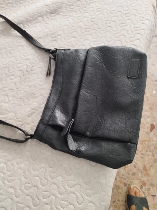 Bolso negro bandolera