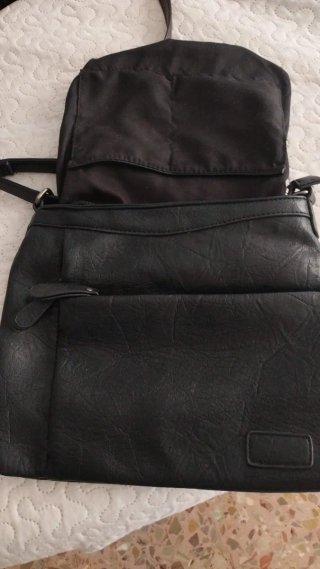 Bolso negro bandolera