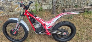 GasGas 300 Trial Roja y Blanca