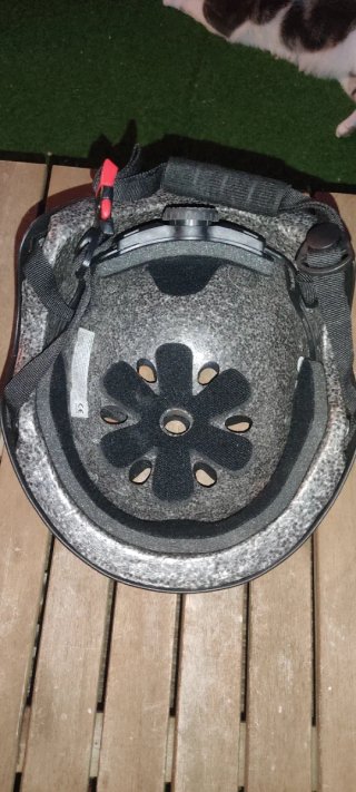 Casco Negro Wayout para Patín Eléctrico