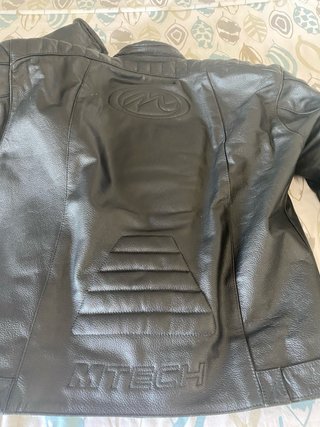 Chaqueta de piel M Tech Negra