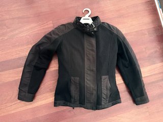 Chaqueta moto mujer negra