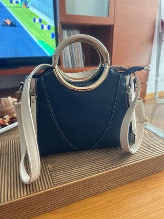 Bolso de mano bandolera bicolor azul marino crema