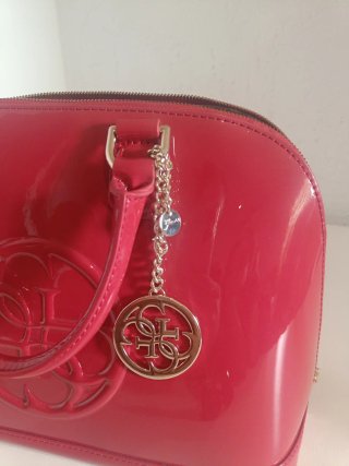 Bolso Guess Rojo Charol