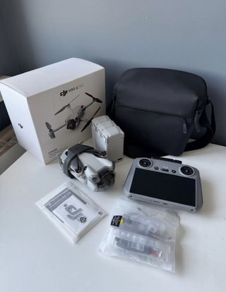 DJI Mini 4 Pro Fly More Combo Plus (RC 2)