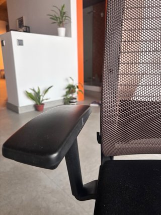 Gran oportunidad Silla Ergonómica Steelcase Think