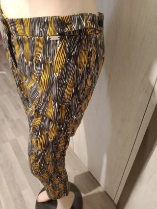 Pantaloni donna fantasia taglia S