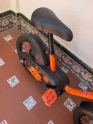 Bicicleta infantil Decathlon naranja