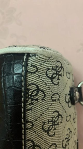 Borsa Guess vintage beige e nera