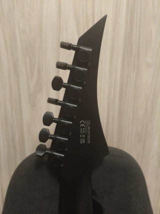 Chitarra Solare a 7 corde