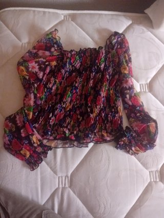 Camiseta Desigual floral manga larga