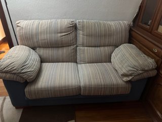 2 Sofás de tela beige y azul  precio negociable