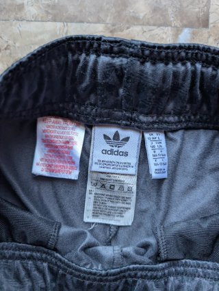 Pantalones Adidas Negros Estampados