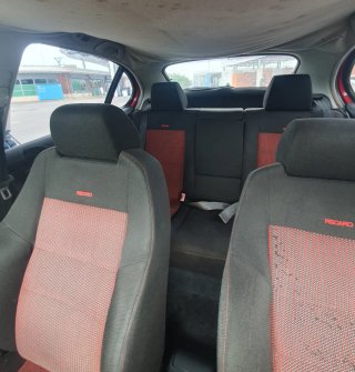 SEAT Leon 2004