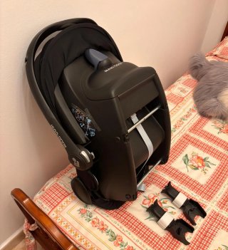 Maxi-Cosi Silla Cabriofix + Adaptadores