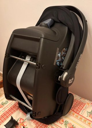 Maxi-Cosi Silla Cabriofix + Adaptadores