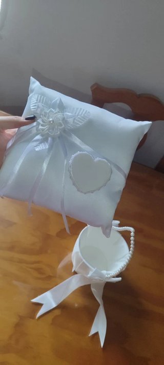 Conjunto de boda: cojín y cesta