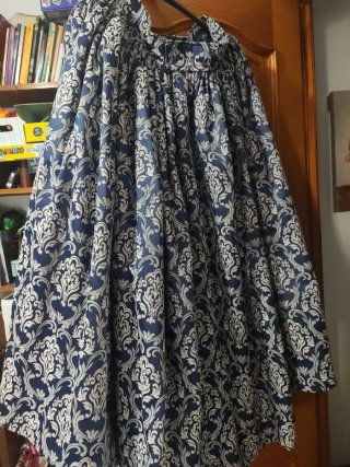 Falda de fallera azul y blanco
