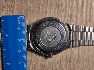 Reloj Lotus Plata