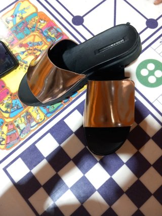 Sandalias Zara Talla 35 Doradas
