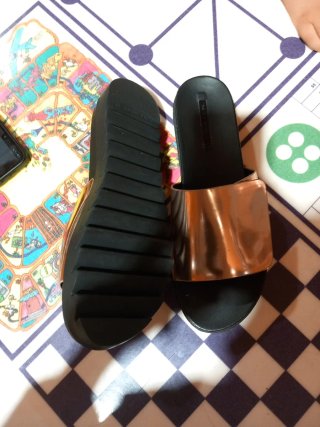 Sandalias Zara Talla 35 Doradas